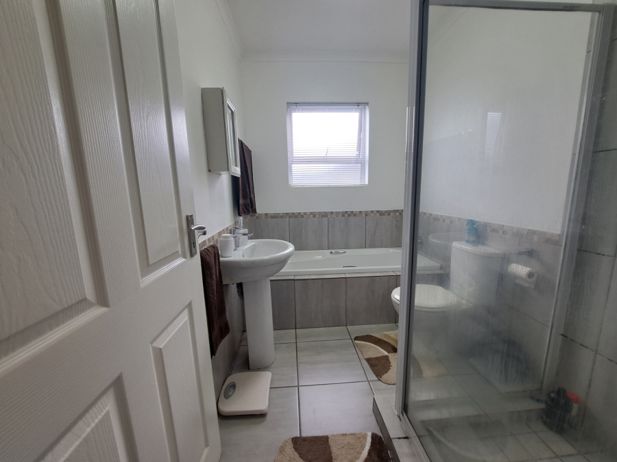 2 Bedroom Property for Sale in Vredenburg Western Cape